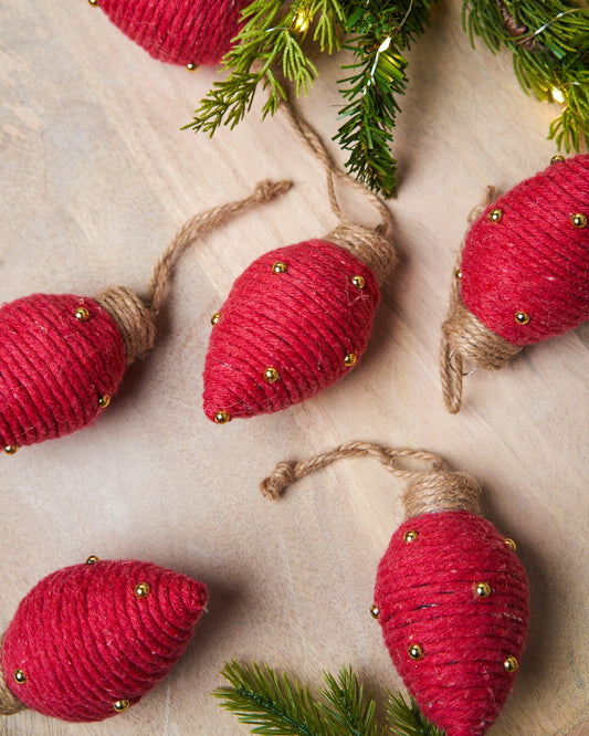 Red Lightbulb Ornament Set